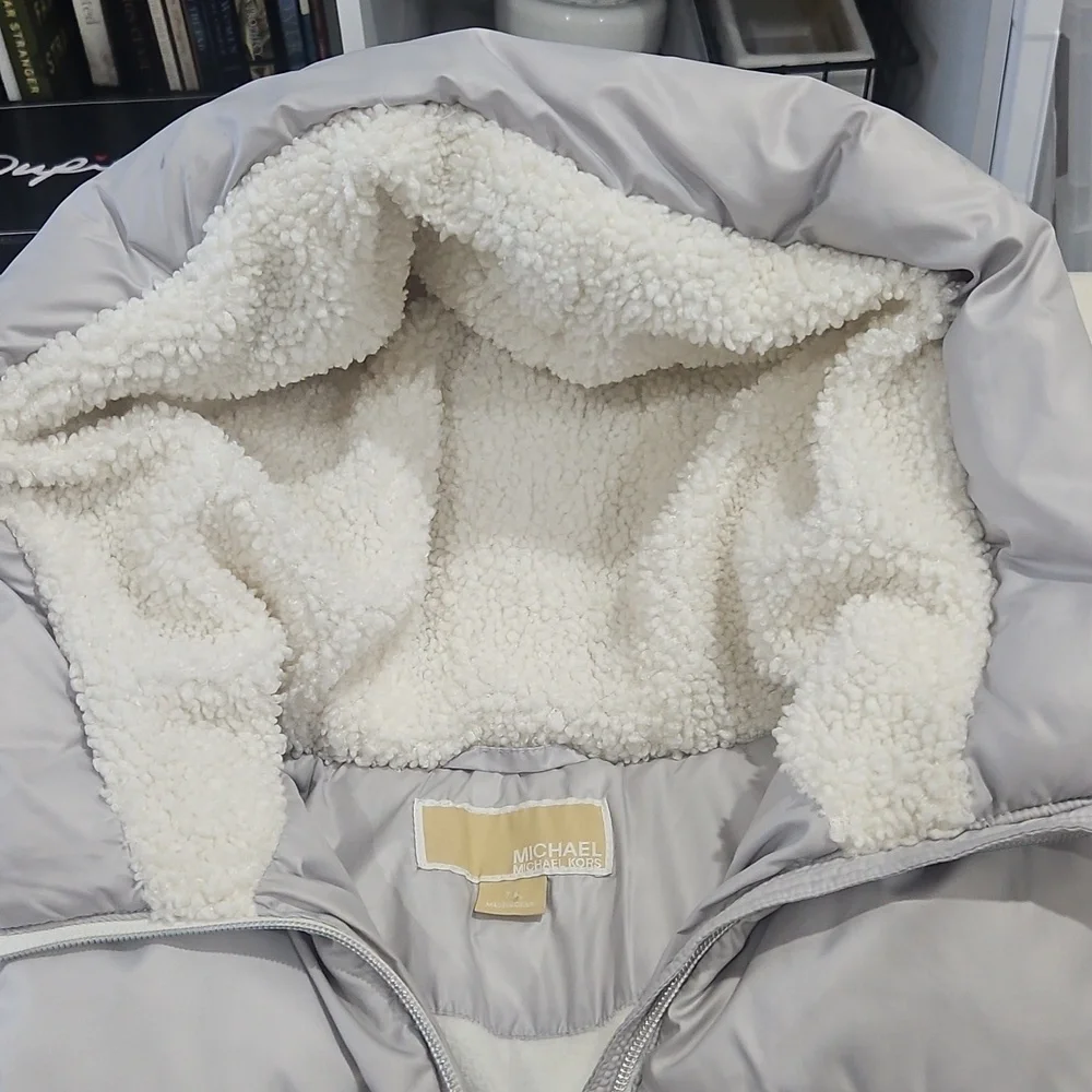 Michael Kors Light Grey Puffer Coat Size 7/8
